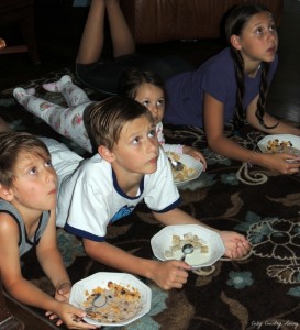 Family Movie Night and #Goodnightsnack with Kellogg's Cereal #cbias ...