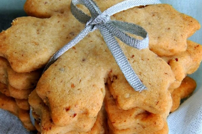 Delicious Old Fashioned Pecan Shortbread Cookies