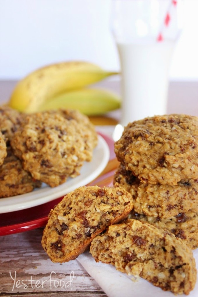 Banana Oatmeal Breakfast Cookies by Yesterfood
