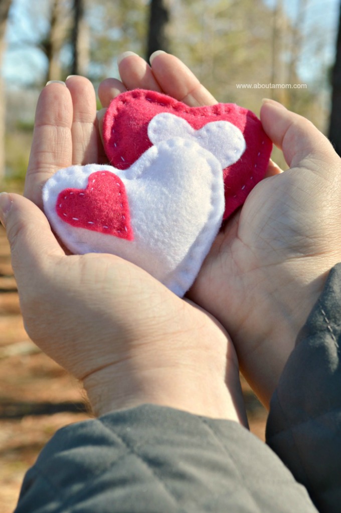 DIY-Hand-Warmers-Valentine-Gift About A Mom
