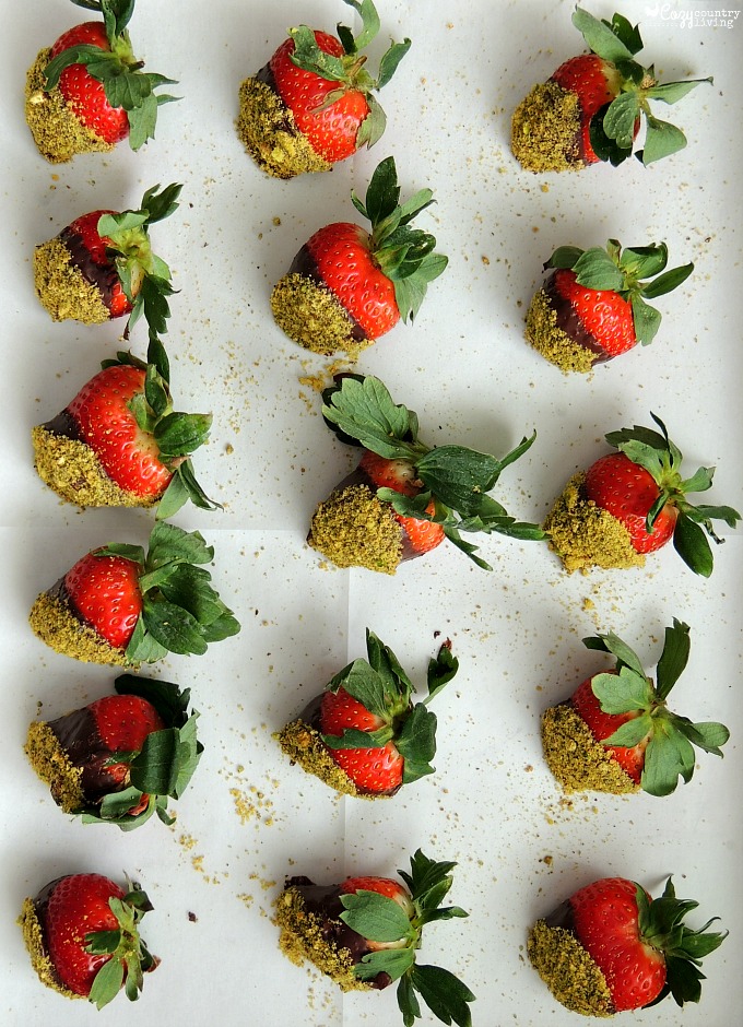 Valentine's Day Chocolate & Pistachio Covered Strawberries