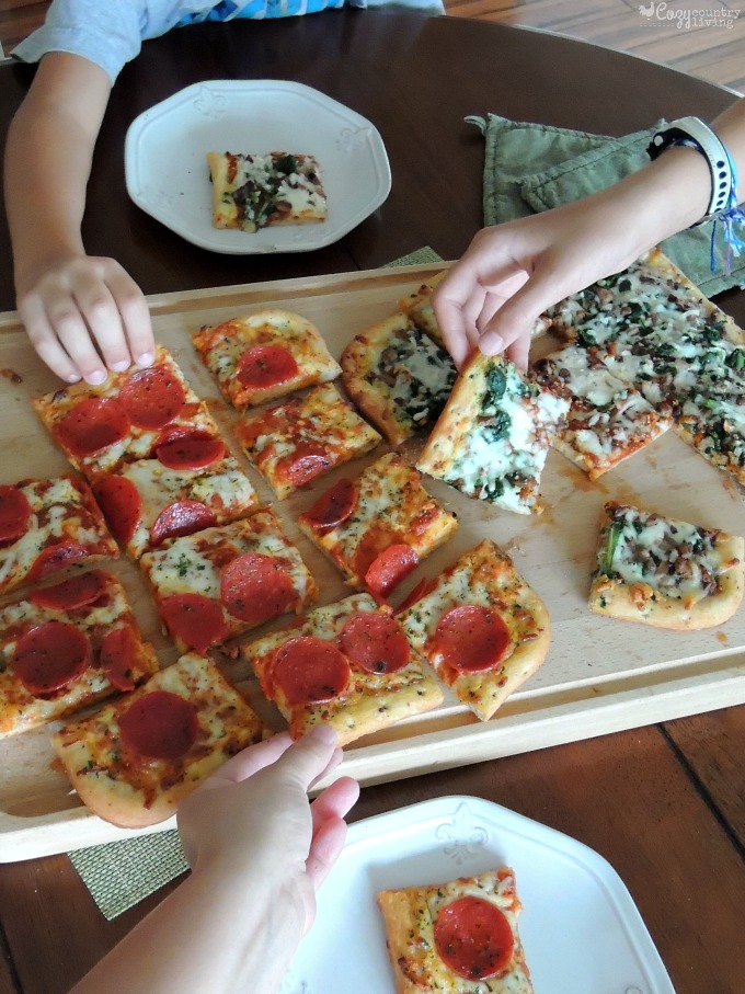 Family Pizza Party with NEW  DiGiorno Pizzeria!™ Thin Pizzas