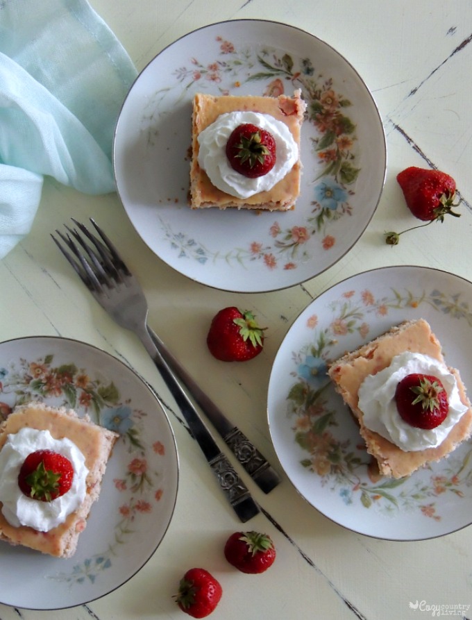 Simple Fresh Strawberry Cheesecake Bars for Dessert