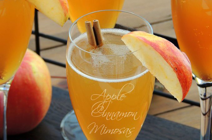 Delicious Fall Inspired Apple Cinnamon Mimosas for Brunch