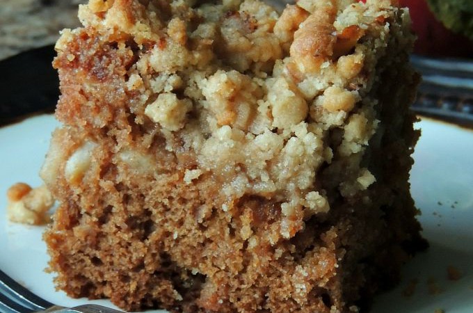Fresh Apple Coffee Cake for Fall Breakfasts & Brunches