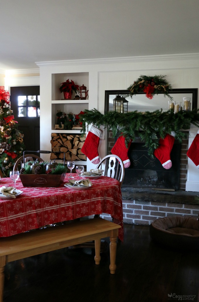 Christmas Cozy Dining Room