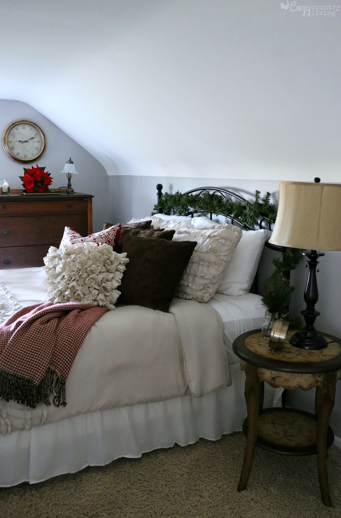 Guest Bedroom Christmas Decor