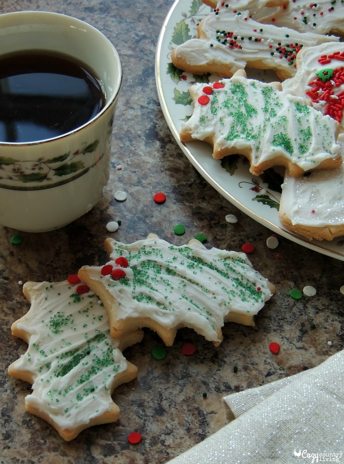 Yum! Frosted Christmas Butter Cookie Cutouts