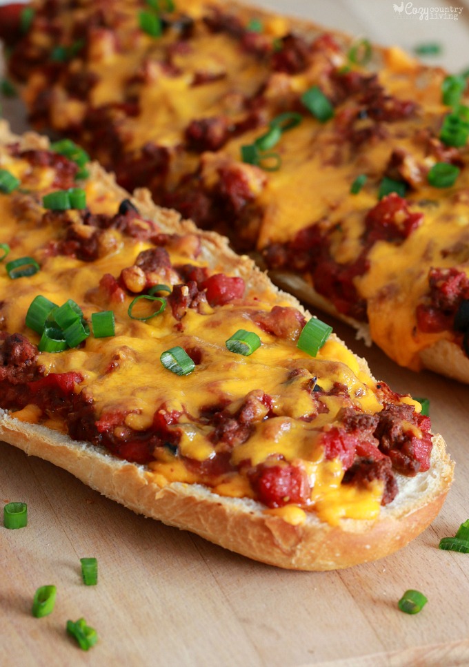 Delicious & Easy Taco French Bread Pizza for Dinner
