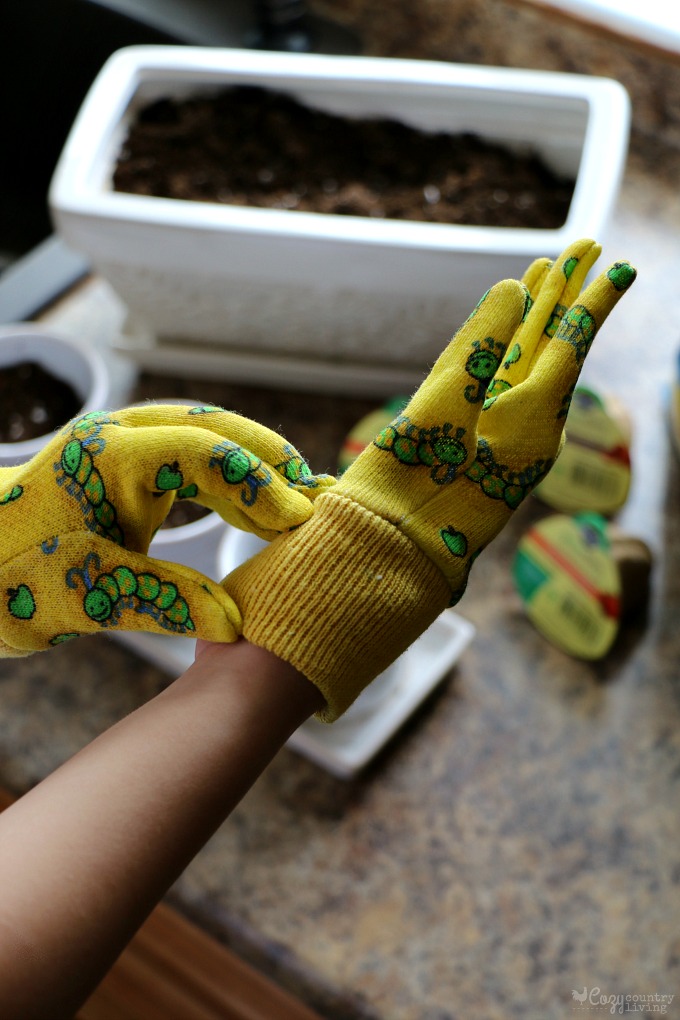 Fun Gloves are a Must Have for Fun Gardening