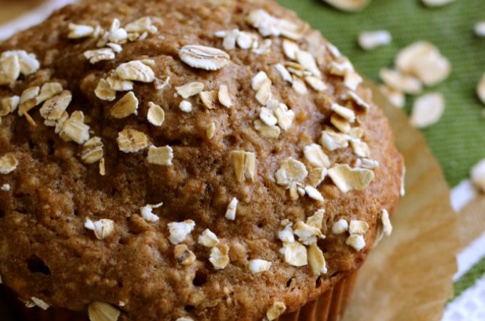 Simple Apple & Cinnamon Oat Muffins for Back To School Breakfasts & Snacks