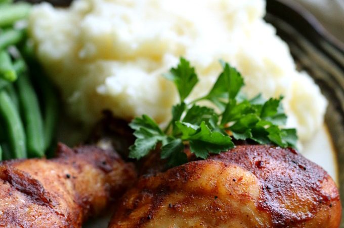 Slow Cooker BBQ Chicken Drumsticks with Mashed Potatoes
