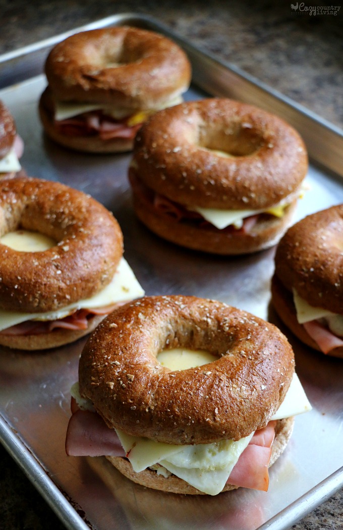 Ham, Egg & Pepper Jack Bagel Sandwiches - Cozy Country Living