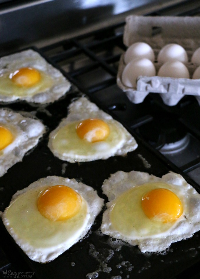 Fry Eggs For Bagel Sandwiches