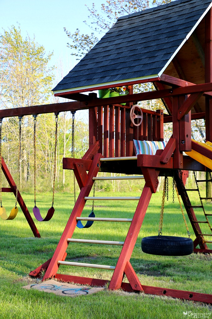 Easy Ways to Spruce Up Your Old Playset